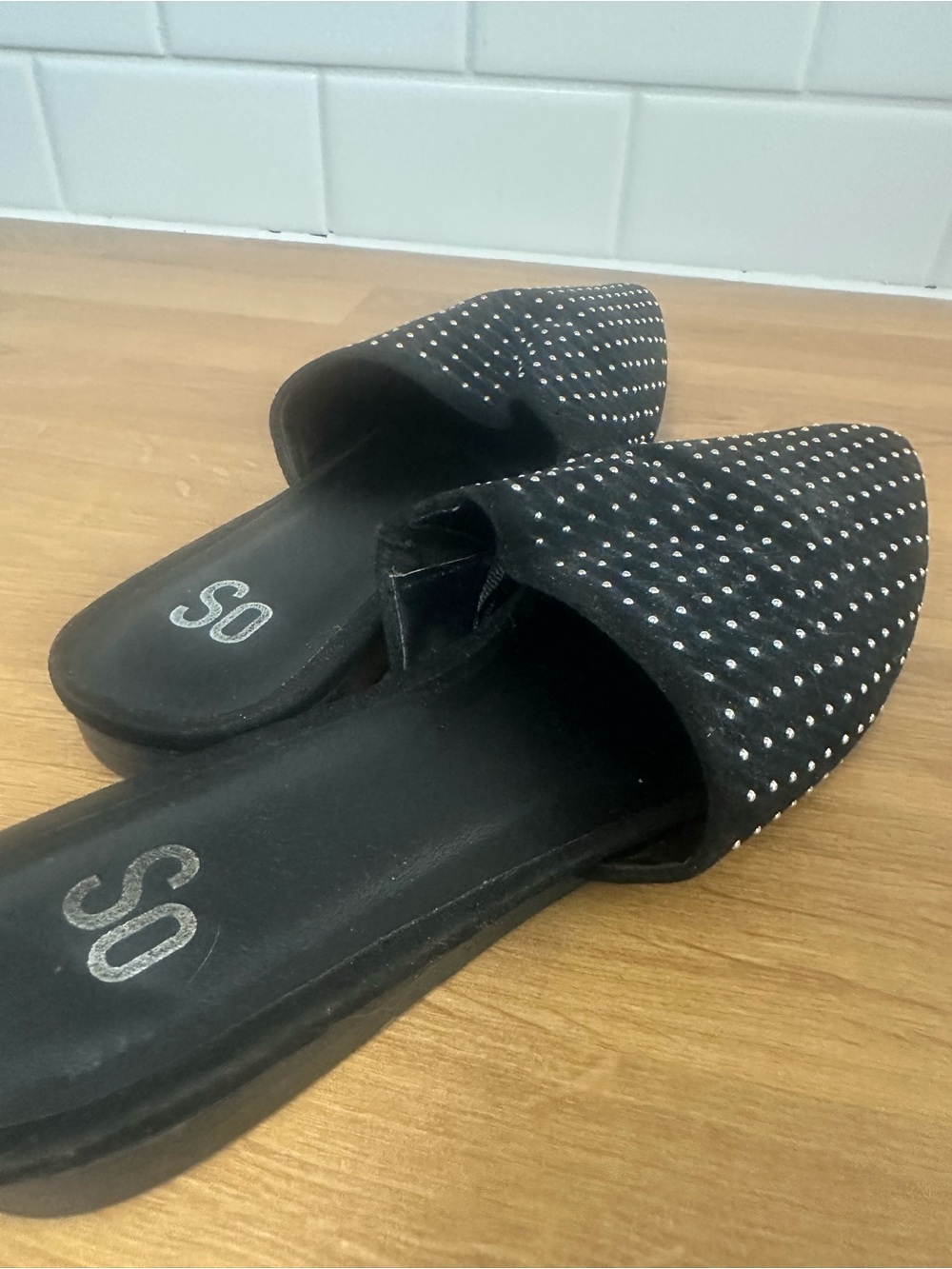 SO Black Polka Dot Pointed Toe Mule Flats - Size 7.5